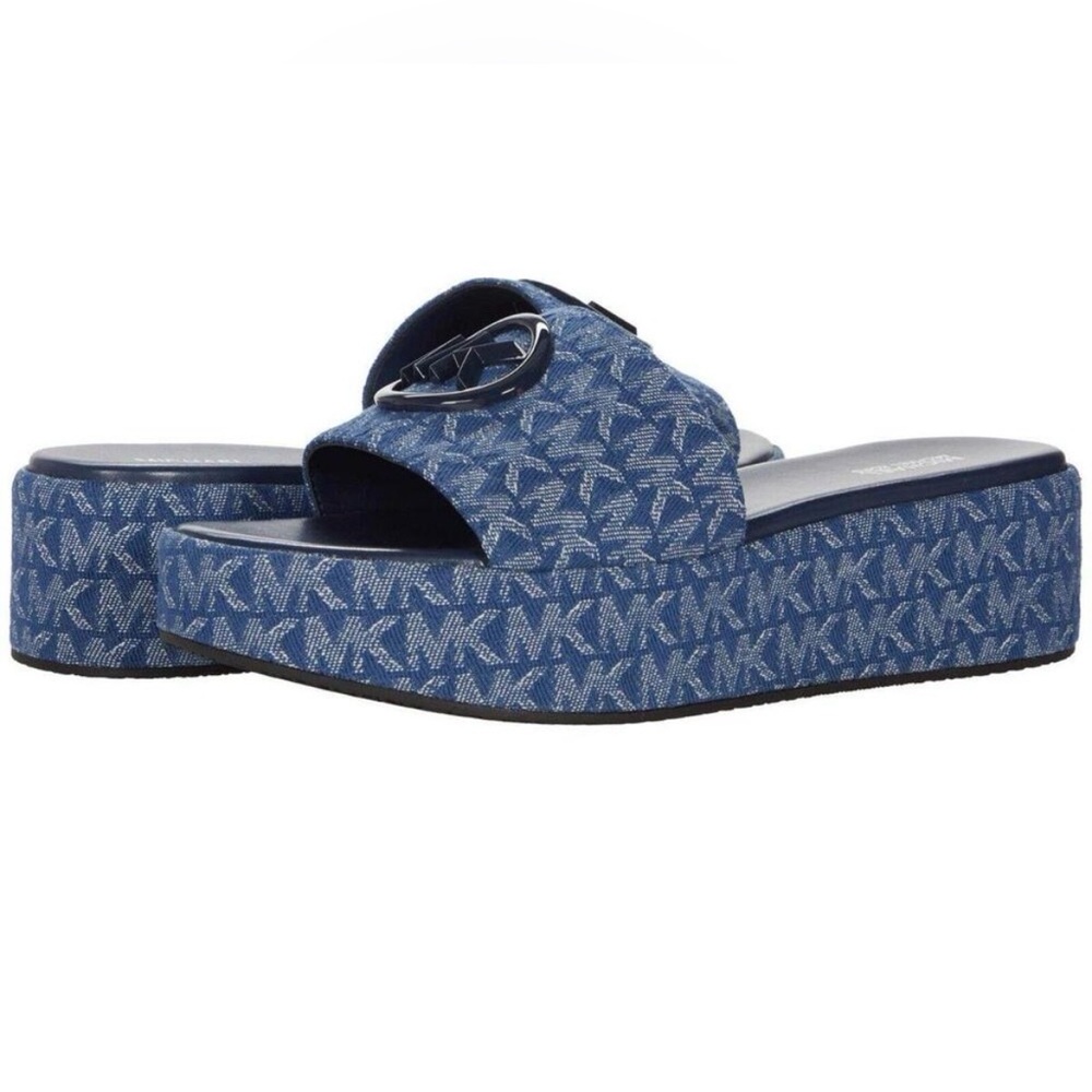 Michael Kors Blue Sadler wedge sz 6.5